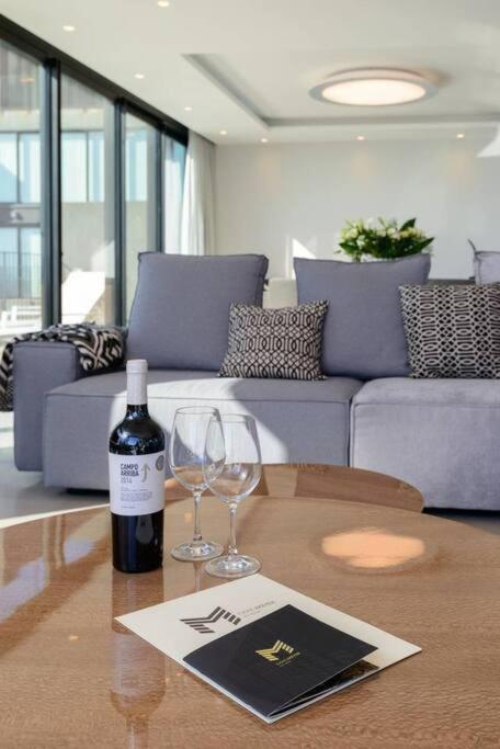 Luxurious 5br Penthouse With Sea View By Holyguest * Tel Aviv